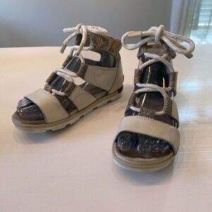 Sorel Joanie II Beige Sand Leather Lace Up Flats Sandals Women's‎ Size 6.5